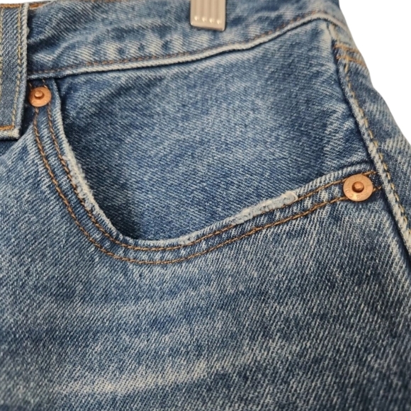 Levi's 501 Original High Rise Straight Leg Medium Wash Distress Jeans Size 30x30 - Picture 4 of 15